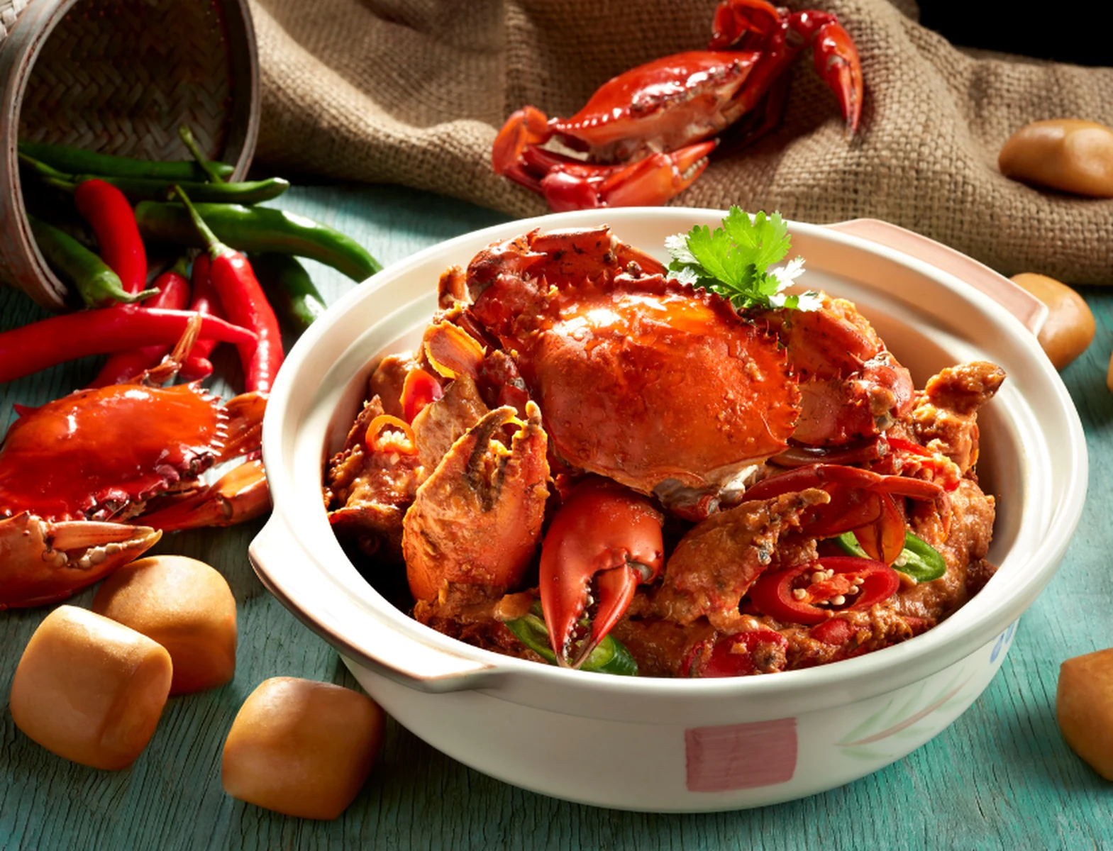 Crack, Dip and Indulge: The Crab & Lobster Buffet Dinner